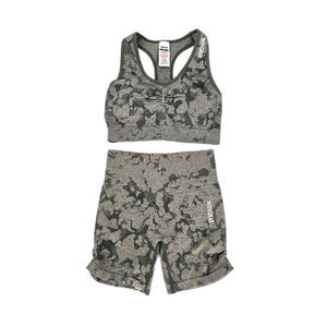 Gymshark Adapt Camo Seamless Bra and Shorts Set S/M